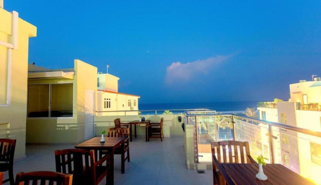 Eleven Trees Maldives Hotel Hulhumalé Exterior foto