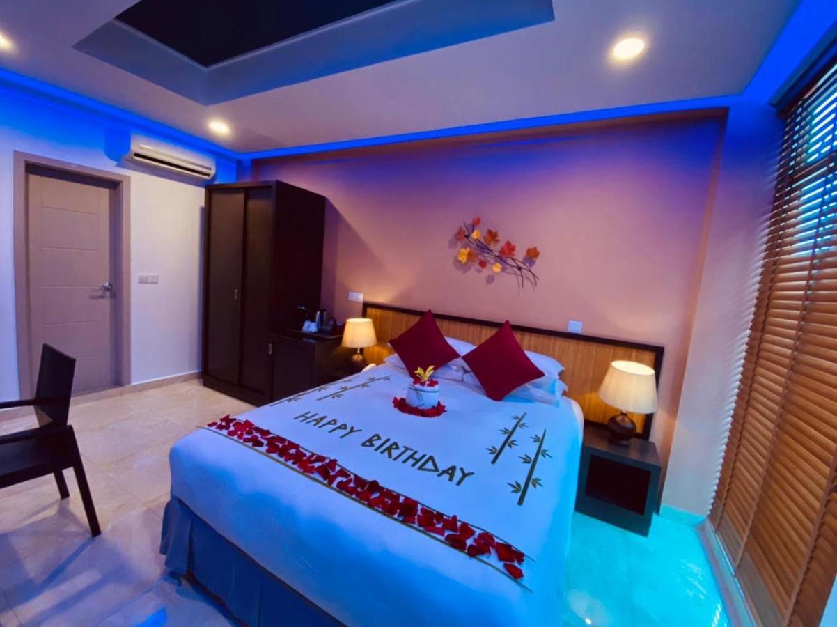 Eleven Trees Maldives Hotel Hulhumalé Exterior foto